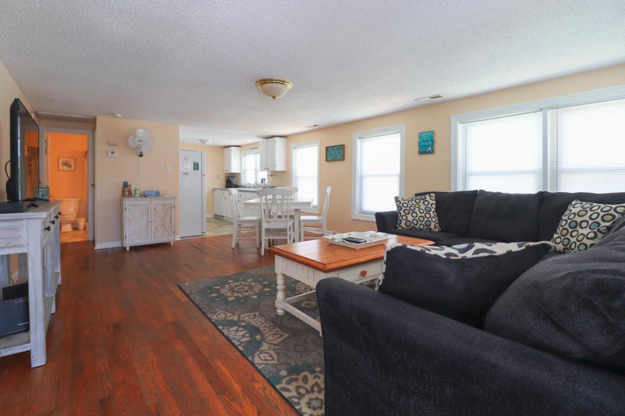 Loris Landing Cottage Myrtle Beach Exterior photo